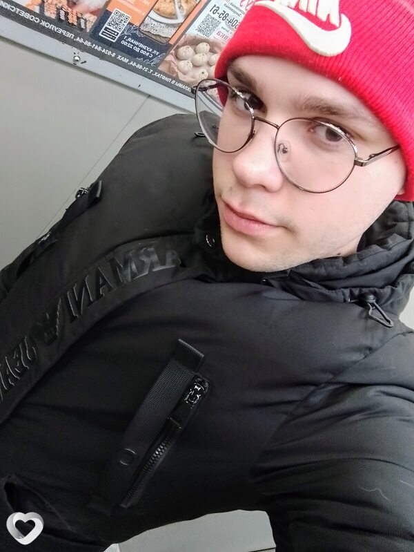 Виктор, 20, Благовещенске — анкета №3570324