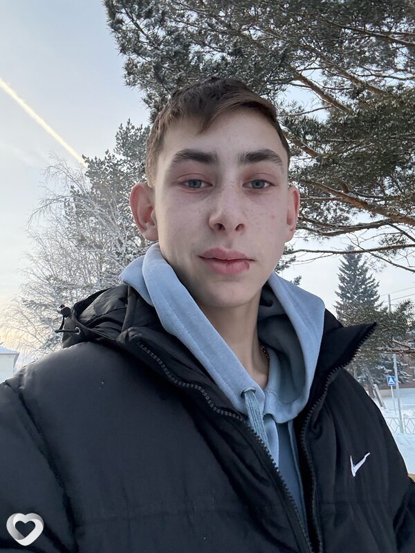 Денис, 18, Красноярске — анкета №3572234