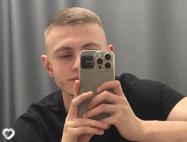Александр, 23, Москве — анкета №3573172