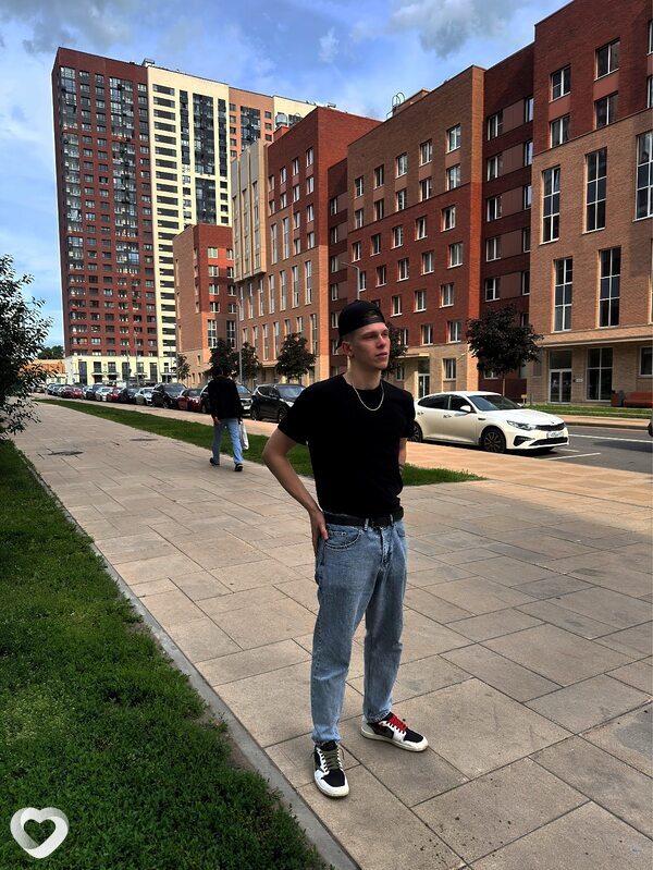 Александр, 25, Москве — анкета №3573180