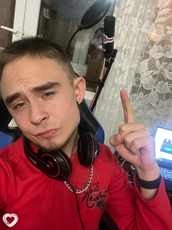 Дмитрий, 19, Губкине — анкета №3573504