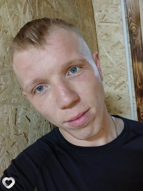 Андрей, 28, Новотроицке — анкета №3574441