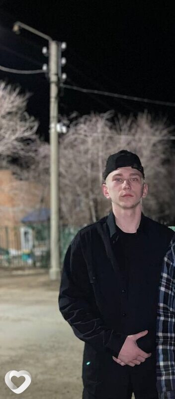 Илья, 19, Петропавловске-Камчатском — анкета №3575524