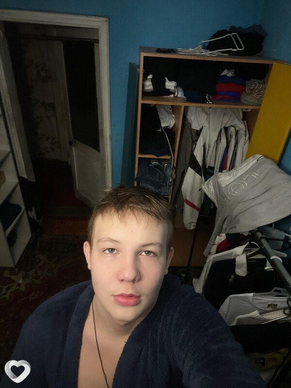 Владимир, 19, Абакане — анкета №3576230