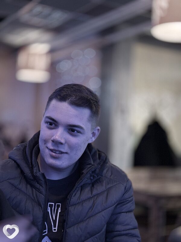 Евгений, 21, Курске — анкета №3576259