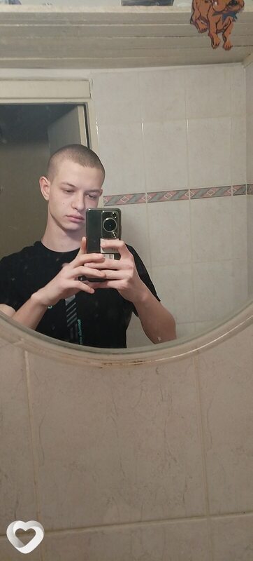 Миша, 18, Воронеже — анкета №3577096