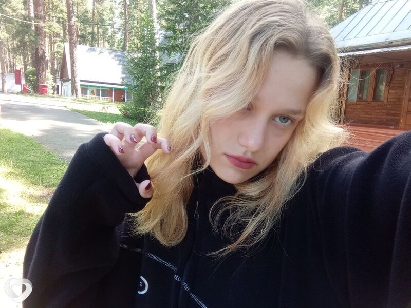 Анна, 19, Бийске — анкета №3577736