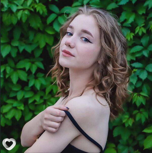 Вика, 24, Ростове-на-Дону — анкета №3578068