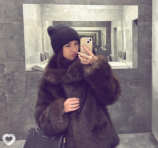 Арина, 18, Новосибирске — анкета №3578246
