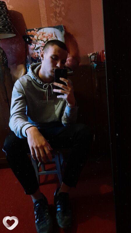 Максим, 19, Белгороде — анкета №3579441