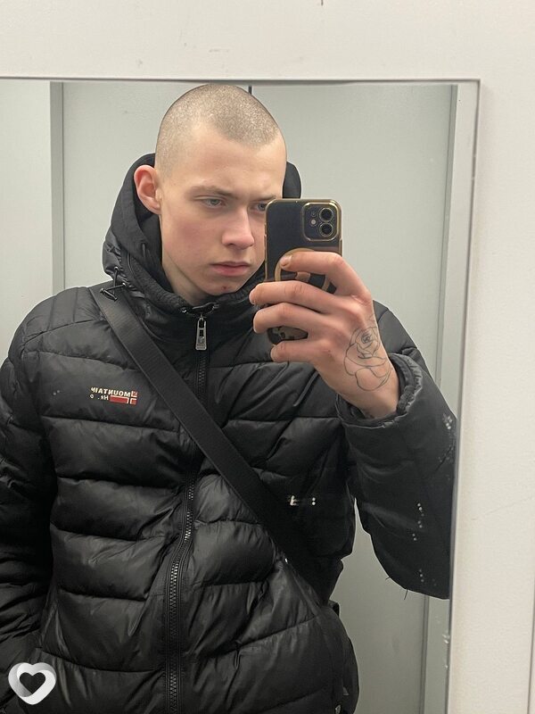 Артем, 19, Кемерове — анкета №3579873