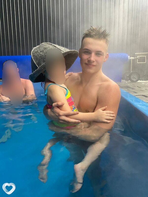 Глеб, 19, Москве — анкета №3579982