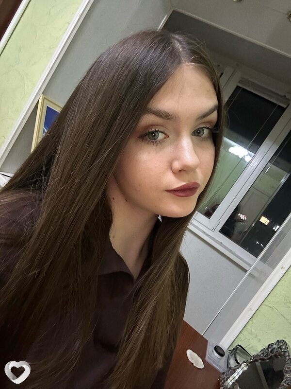 Полина, 19, Артеме — анкета №3580819
