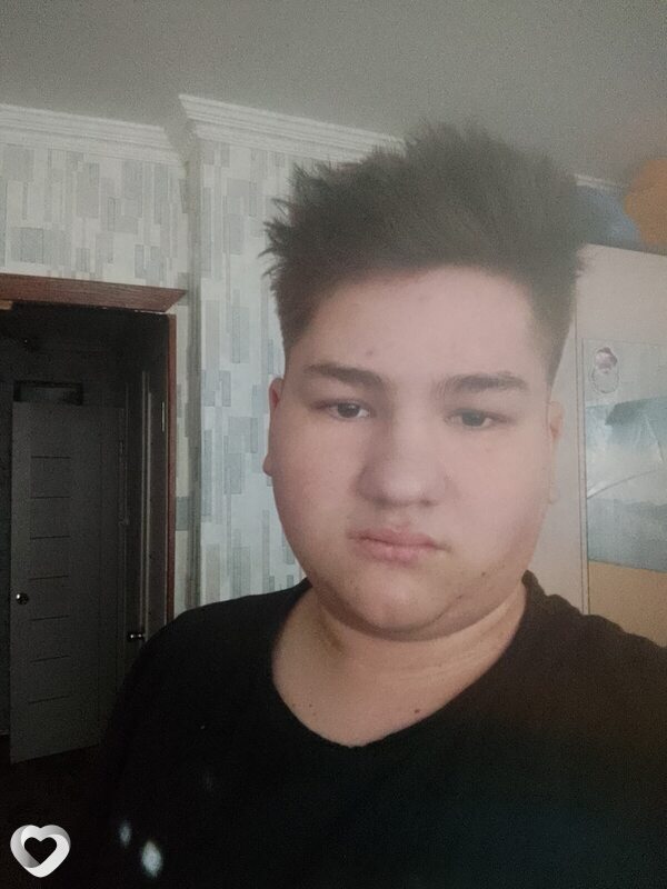 Макс, 22, Зарайске — анкета №3580779