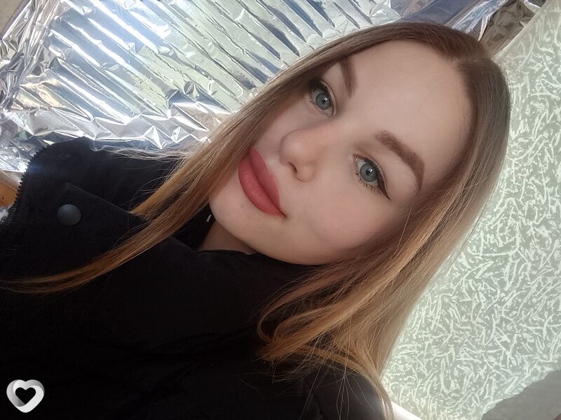 Юля, 21, Санкт-Петербурге — анкета №3581270