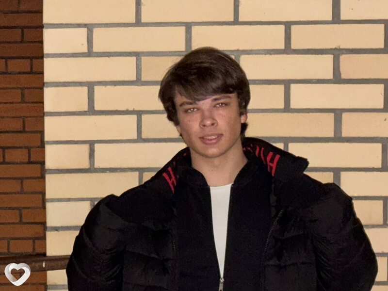 Кирилл, 19, Санкт-Петербурге — анкета №3581889