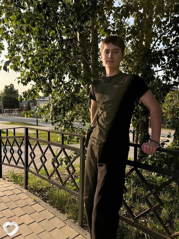 Роман, 19, Ижевске — анкета №3582898