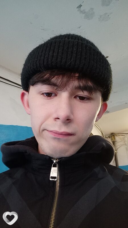 Лев, 20, Екатеринбурге — анкета №3583097