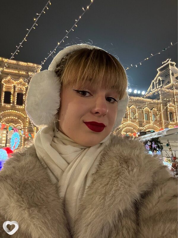 Настя, 20, Москве — анкета №3583481