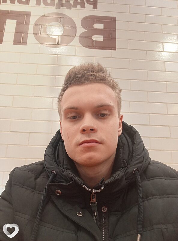 Владимир, 21, Москве — анкета №3583483