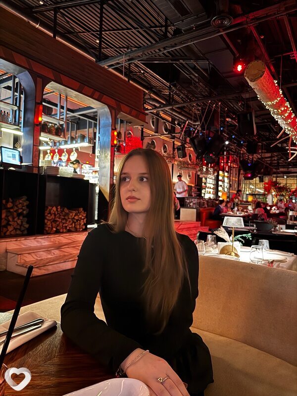 Алёна, 20, Москве — анкета №3583887