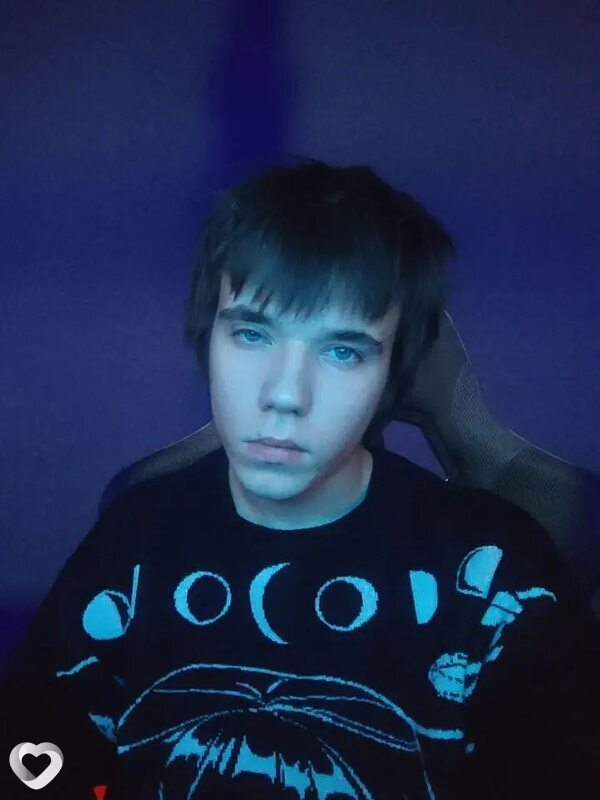 Денис, 19, Новороссийске — анкета №3585121