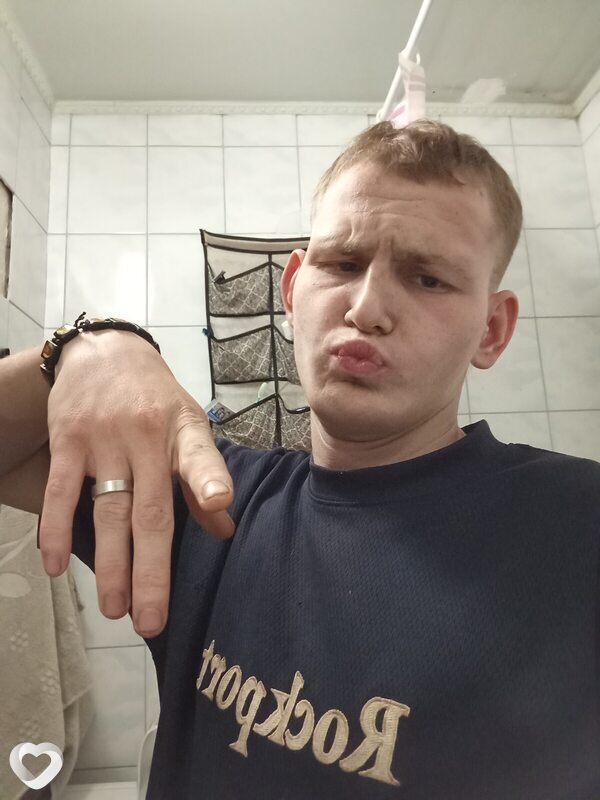 Александр, 20, Кемерове — анкета №3585228