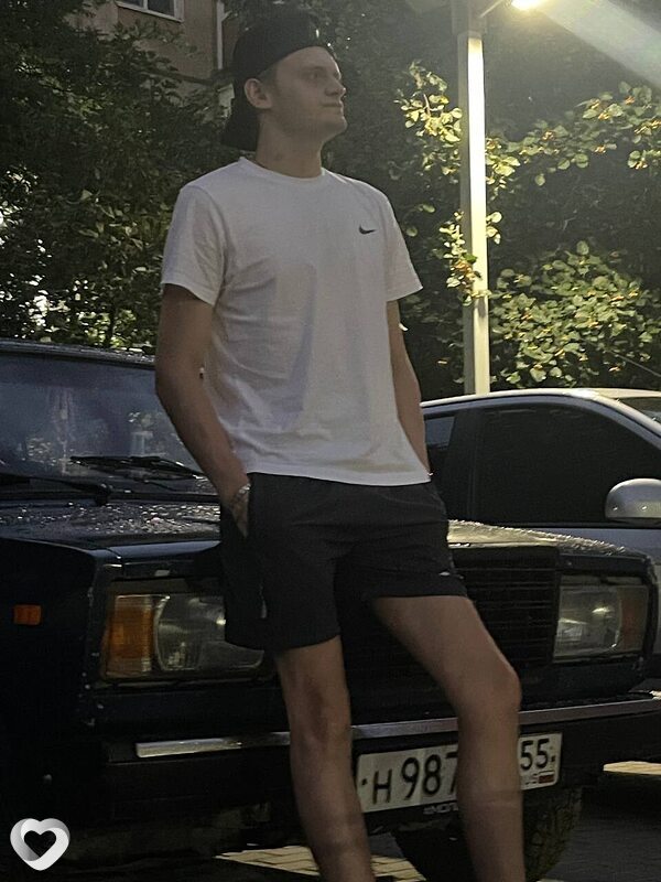 Максим, 24, Омске — анкета №3585703