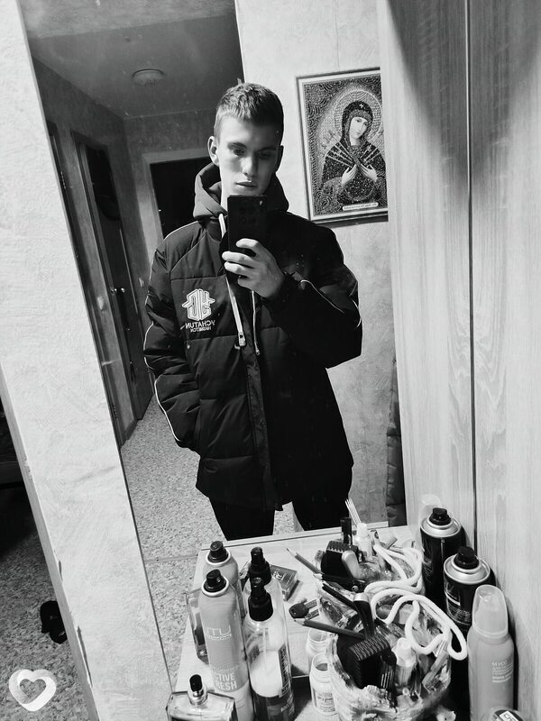 Максим, 18, Благовещенске — анкета №3587730