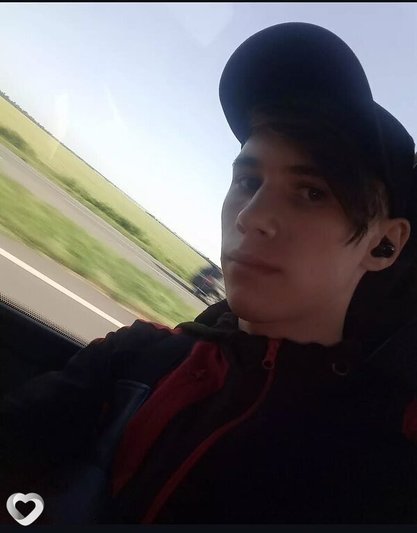 Сергей, 20, Николаеве — анкета №3589654
