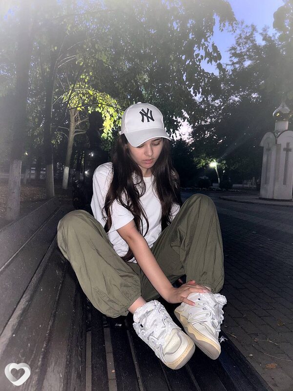Лерочка, 23, Москве — анкета №3589666