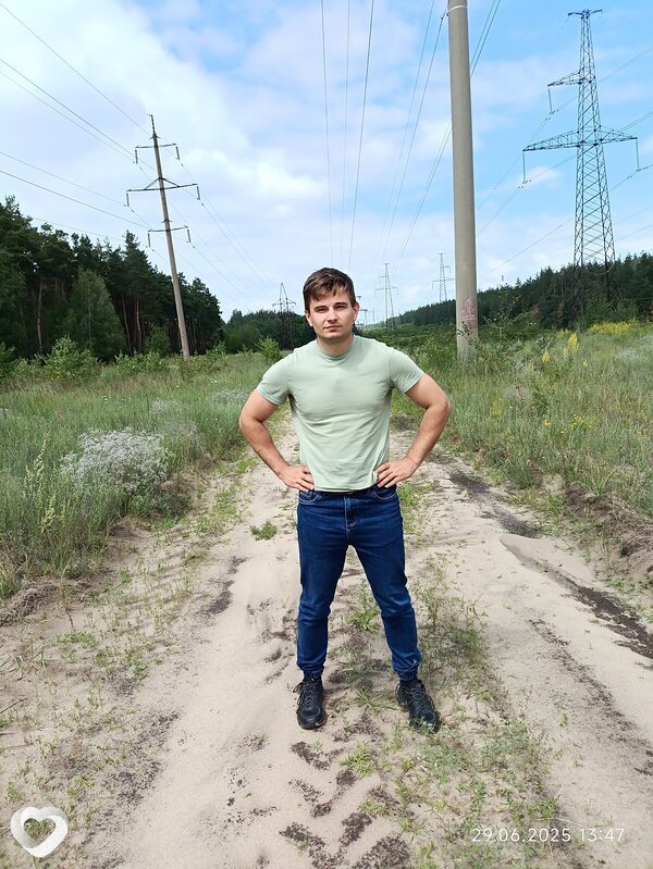 Толик, 29, Белгороде — анкета №3591346