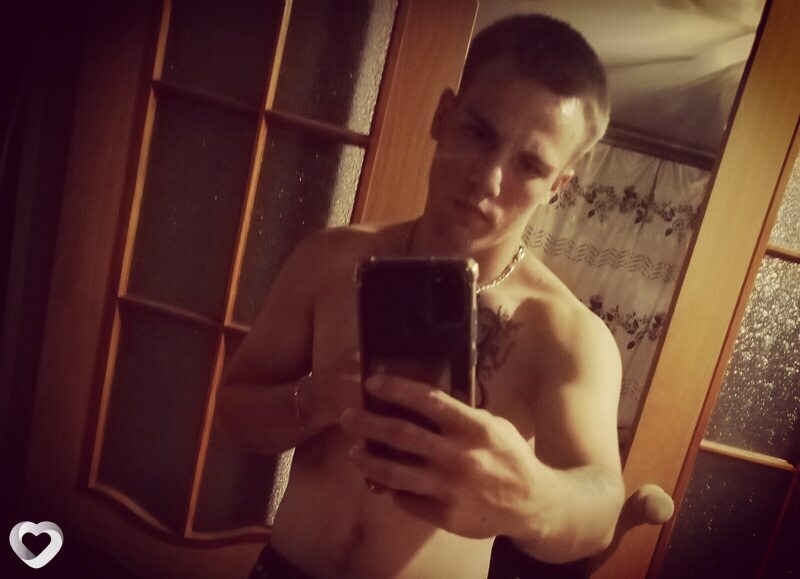 Александр, 21, Биробиджане — анкета №3591366