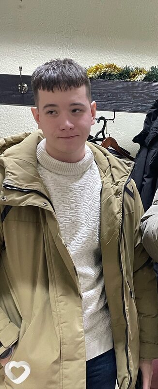 Григорий, 21, Белогорске — анкета №3591992