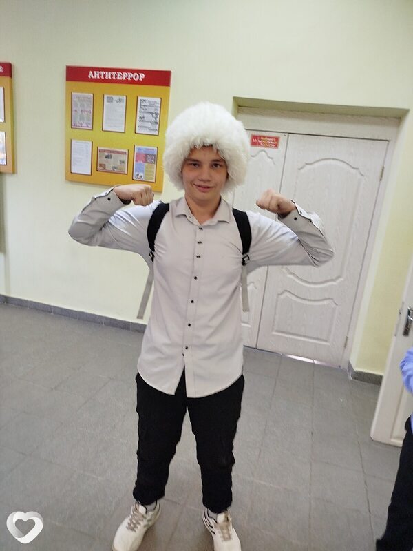 Сергей, 18, Саратове — анкета №3592085
