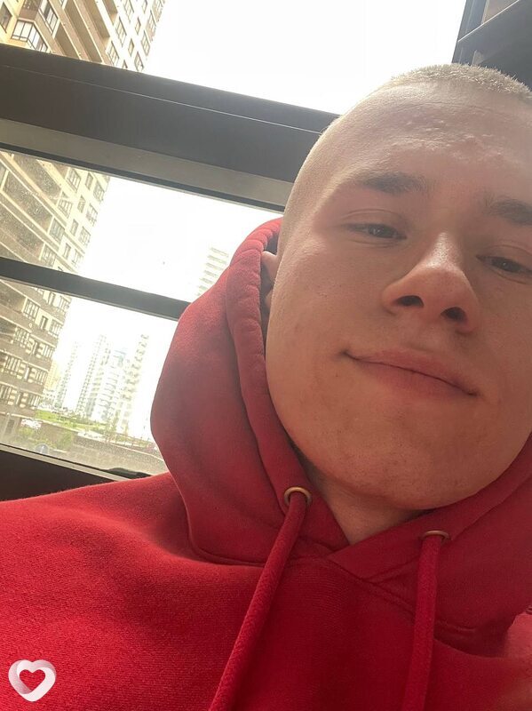 Мишаня, 22, Санкт-Петербурге — анкета №3592273