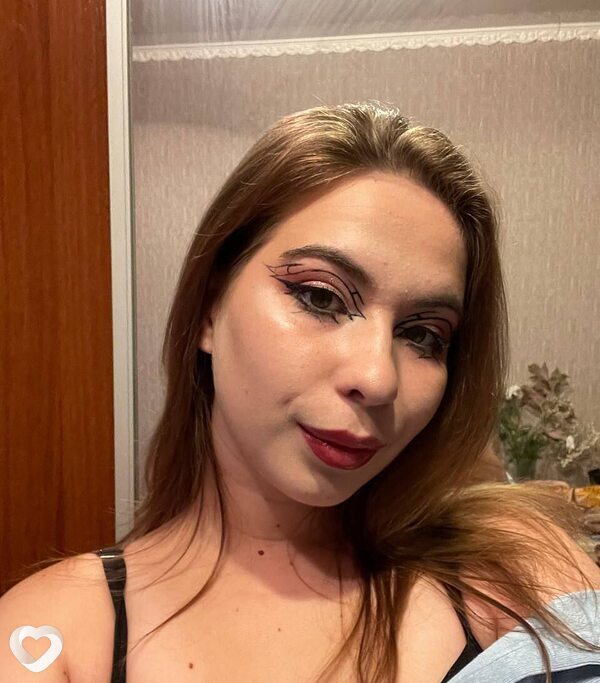 Арина, 21, Барнауле — анкета №3592838