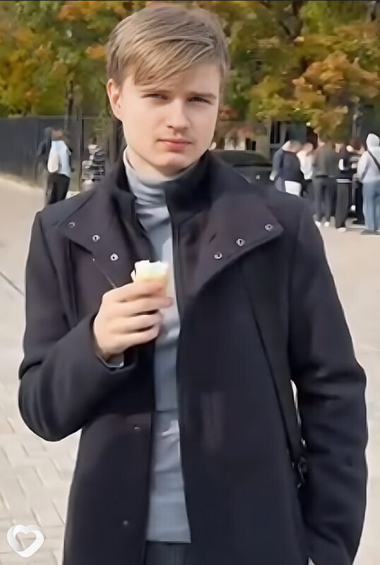 Максим, 18, Смоленске — анкета №3592753