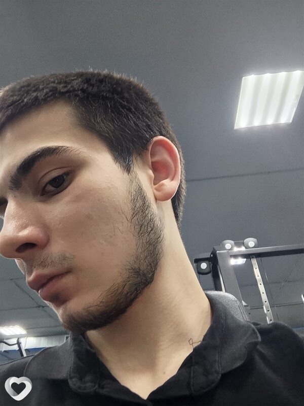 Астап, 20, Томске — анкета №3593053