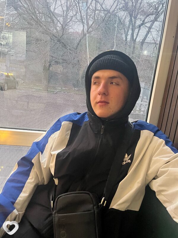 Владислав, 19, Севастополе — анкета №3593058