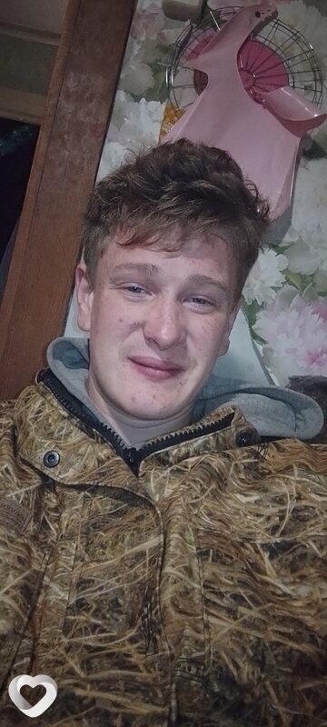 Витя, 22, Пскове — анкета №3593158