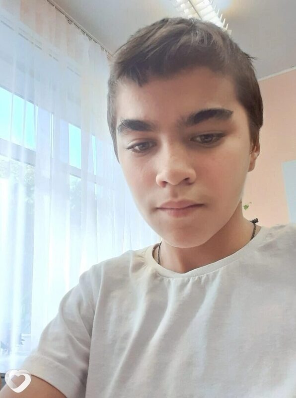 Юра, 19, Екатеринбурге — анкета №3593522