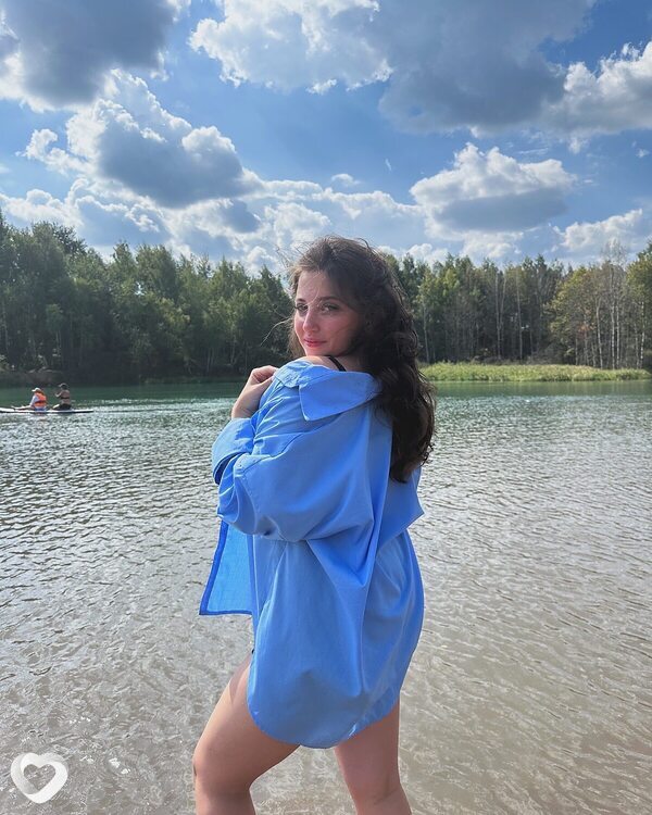 Наташа, 19, Луганске — анкета №3593729
