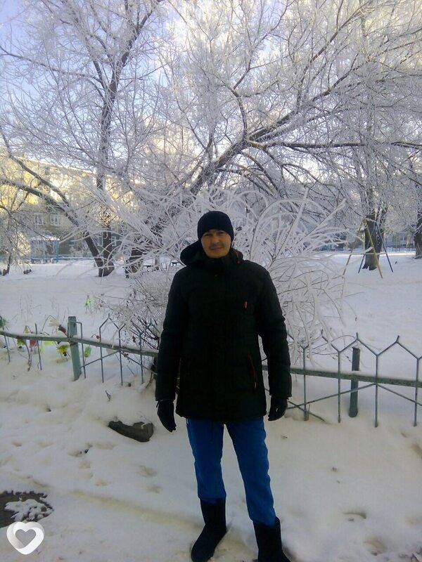 Олег, 37, Кузнецке — анкета №3594562