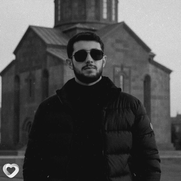 Artur, Гюмри