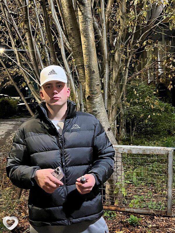 Александр, 19, Бийске — анкета №3595480