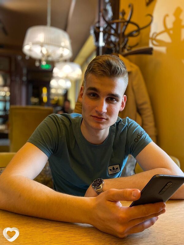 Павел, 21, Твери — анкета №3597016