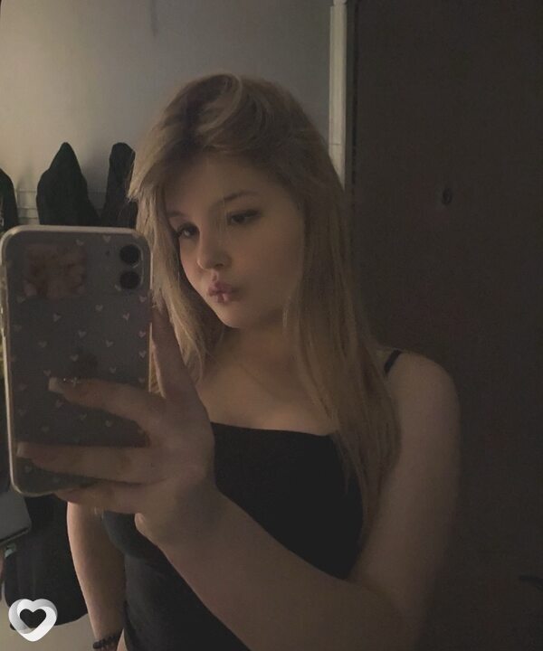 Настя, 20, Луганске — анкета №3597080