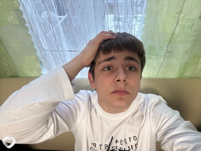 Максим, 18, Симферополе — анкета №3598481
