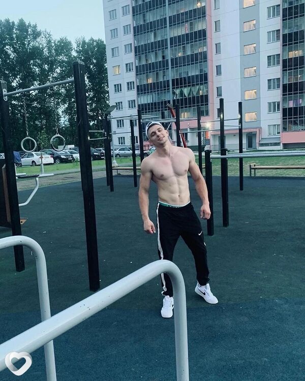 Артём, 27, Новосибирске — анкета №3598964